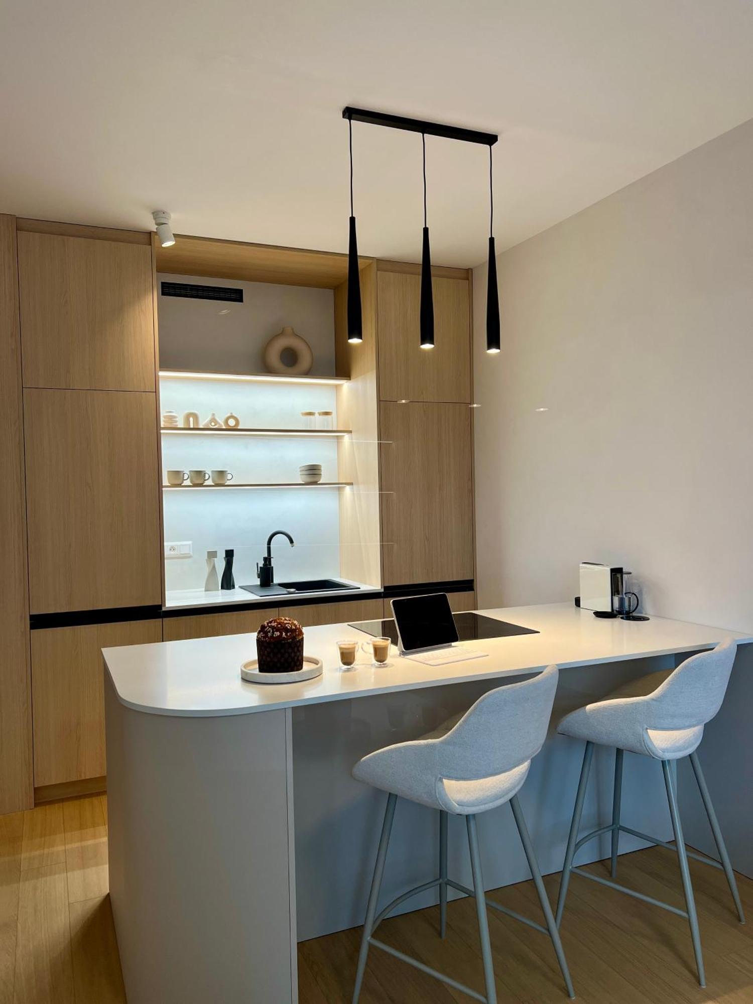 Cloud 9 Sky Park Elegance - Brand New With Stunning Views *