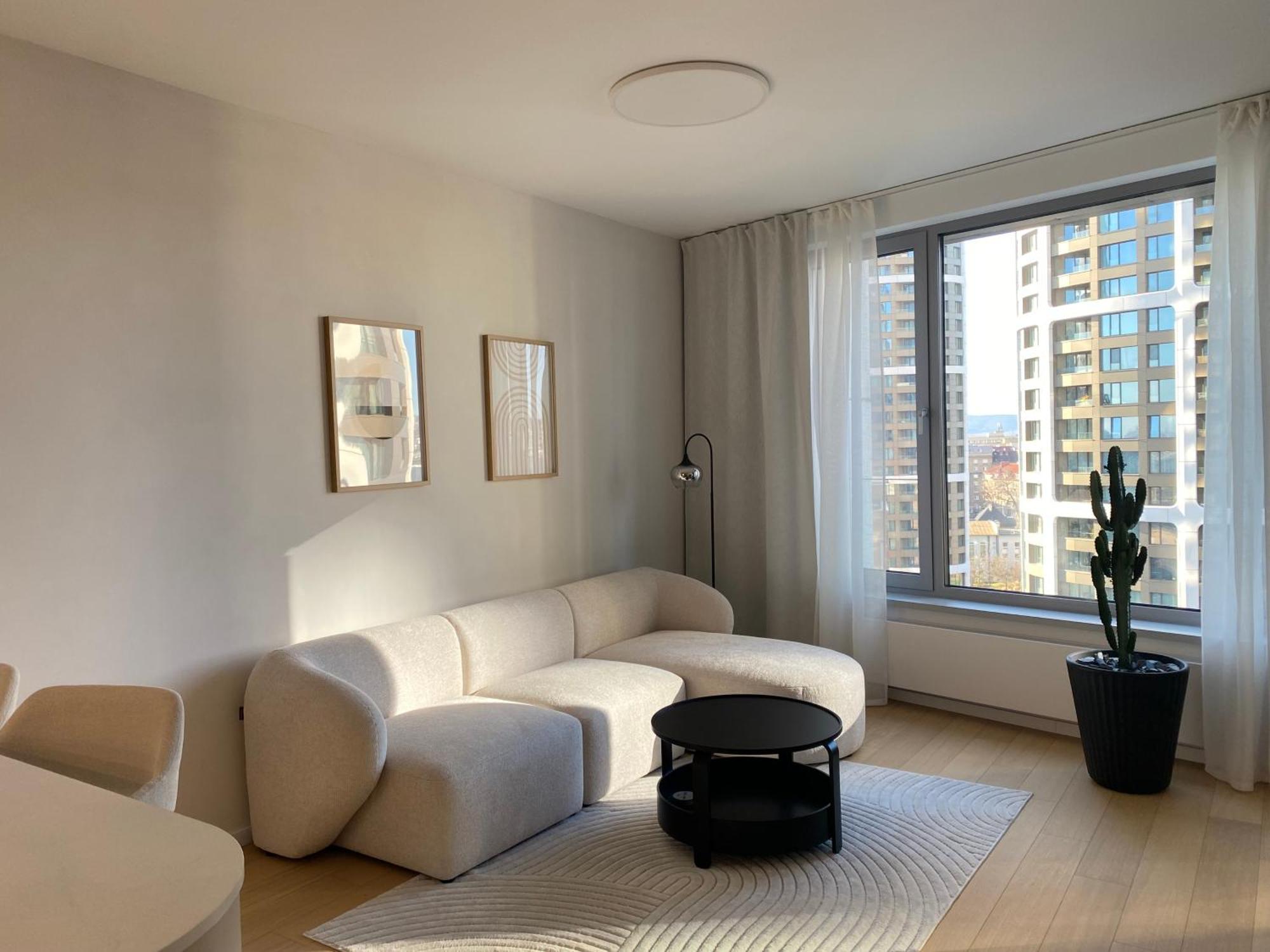 Cloud 9 Sky Park Elegance - Brand New With Stunning Views Apartmán *