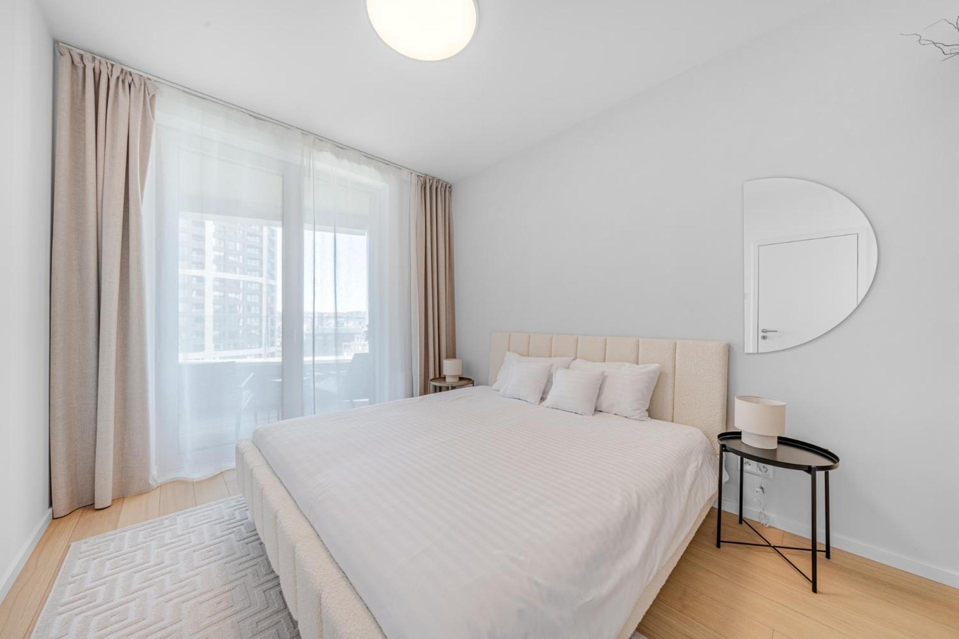 Cloud 9 Sky Park Elegance - Brand New With Stunning Views